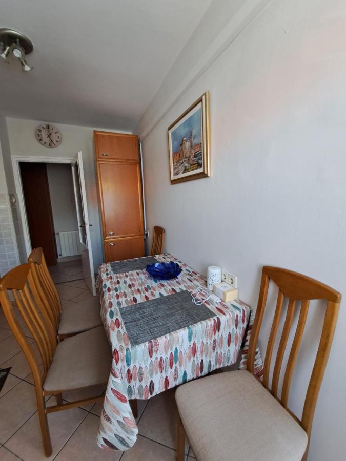 זאדאר Apartman Iadera מראה חיצוני תמונה